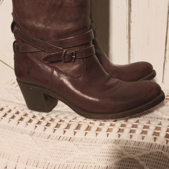 FRYE JANE STRAPPY HIGH HEELED BOOTS, style number 76396. - Picture 9 of 12